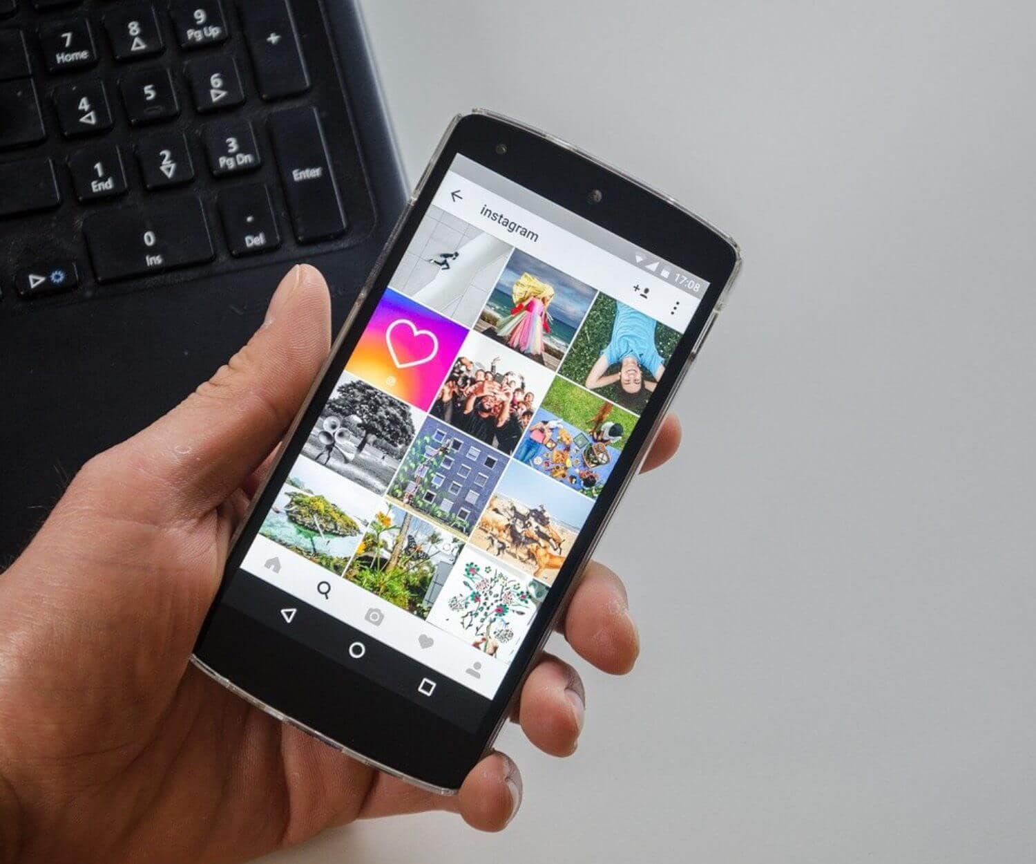 what is a web application